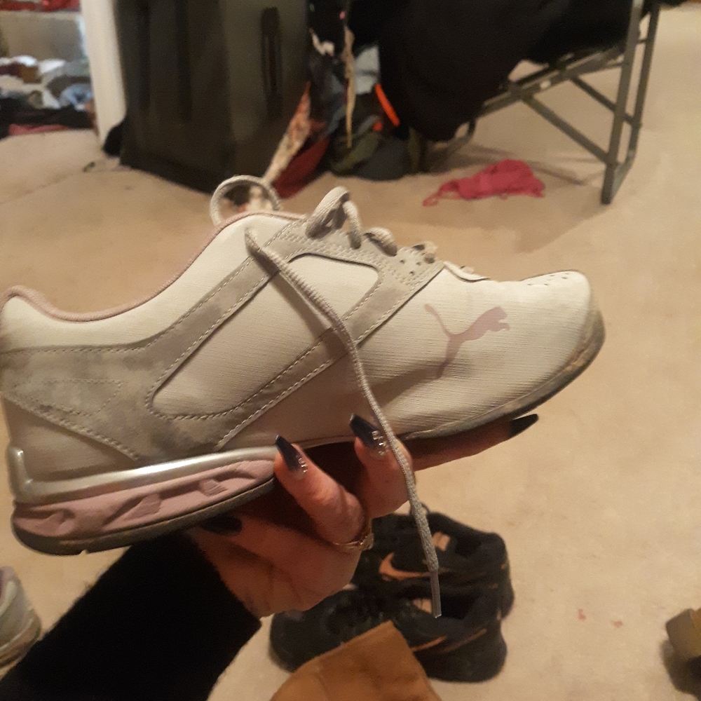Shoes - Picture 3 of 3